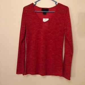 Women’s V-neck Long Sleeve Tee